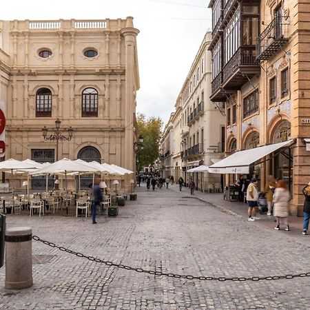 Limehome Sevilla Calle Granada Exterior photo