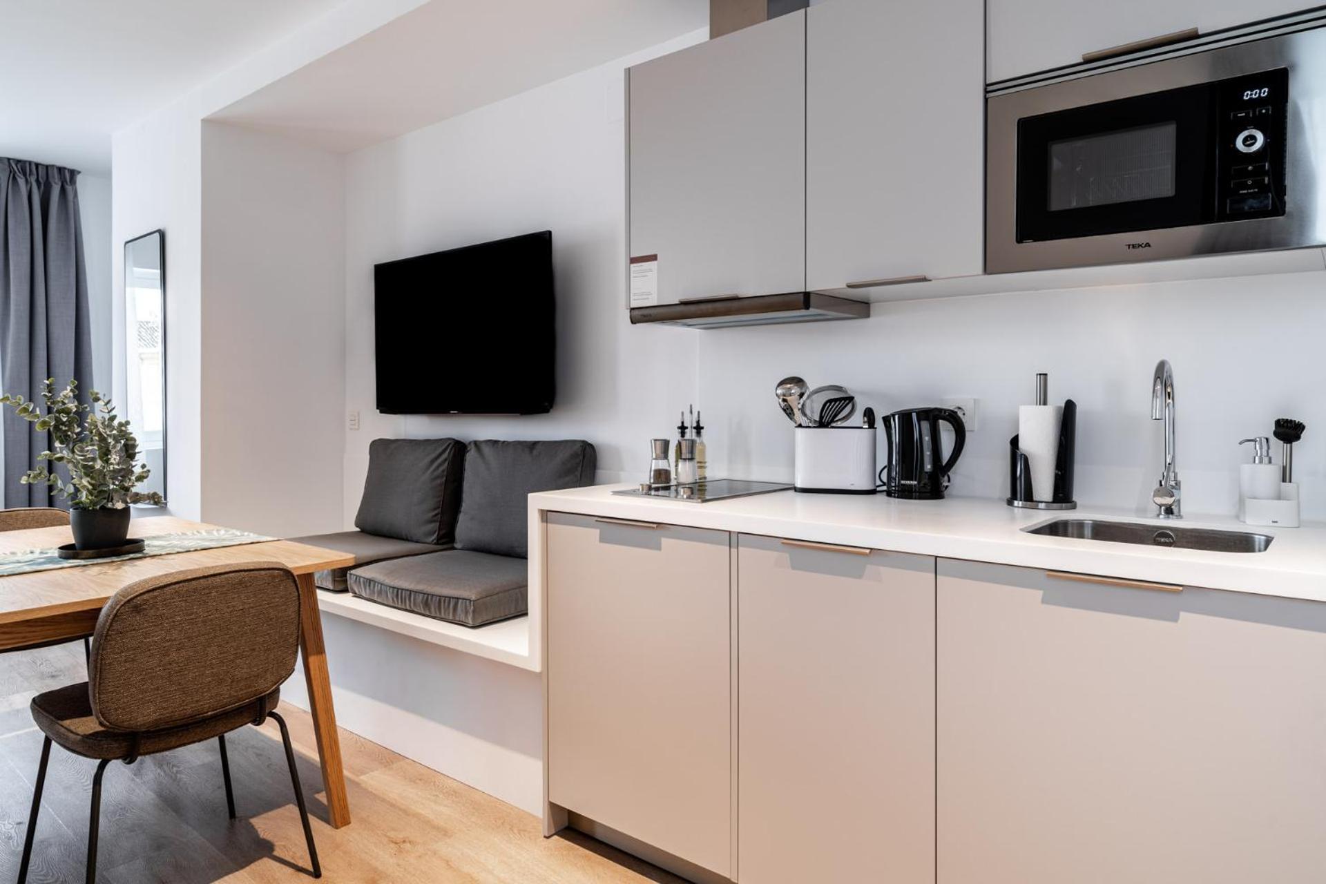 Limehome Sevilla Calle Granada Room photo